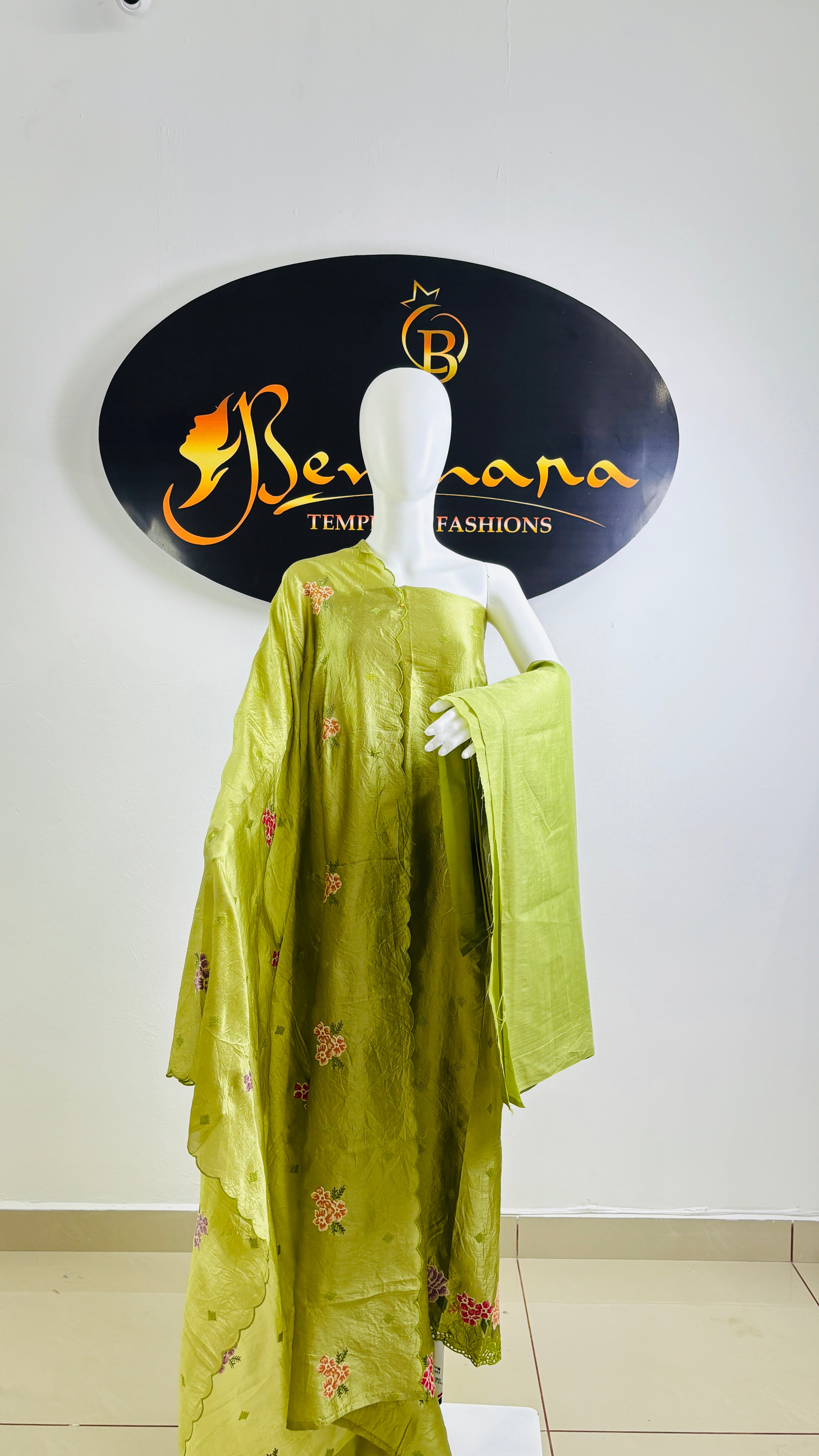 CRUSHED SEMI TUSSAR-BCA1008